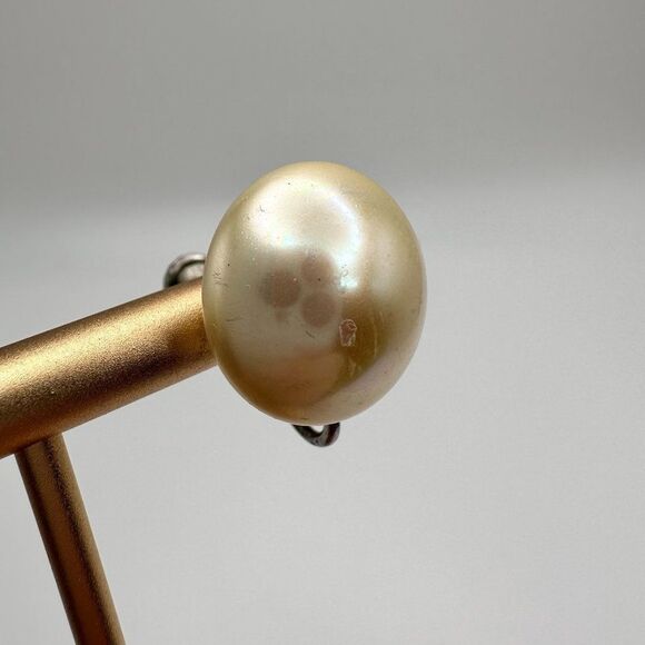 Vintage Pearl Button Costume Earrings Richelieu Clip On 16 mm - Picture 4 of 8